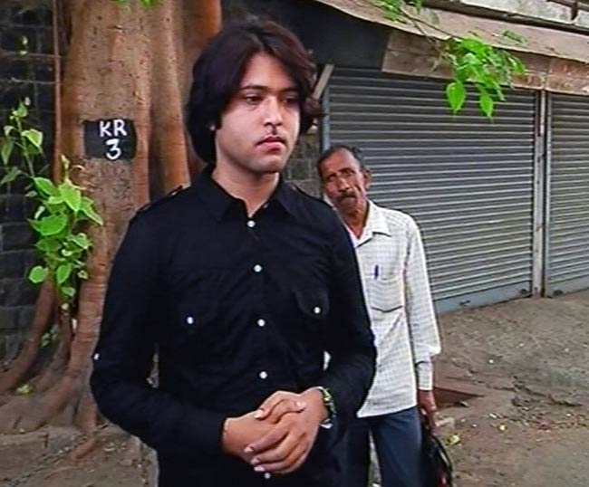 28 अप्रैल 2012: तस्‍वीरों में देखें दिनभर की बड़ी खबरें | पढ़ें