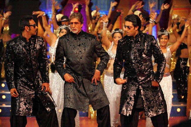 हो जाइए 'बोल बच्चन' के लिए तैयार | 2011 की हिट फिल्‍में