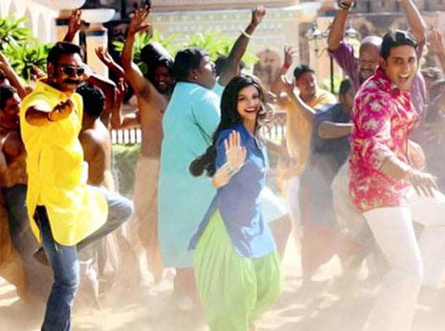 हो जाइए 'बोल बच्चन' के लिए तैयार | 2011 की हिट फिल्‍में