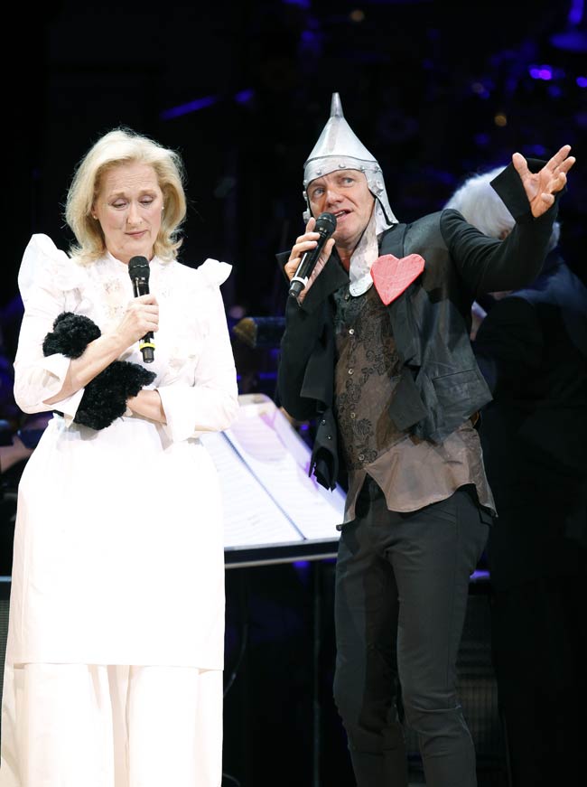 'कॉन्सर्ट फॉर द रेनफॉरेस्ट फंड' में पहुंचे सितारे