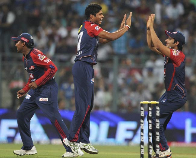 दिल्‍ली ने मुंबई को 7 विकेट से हराया