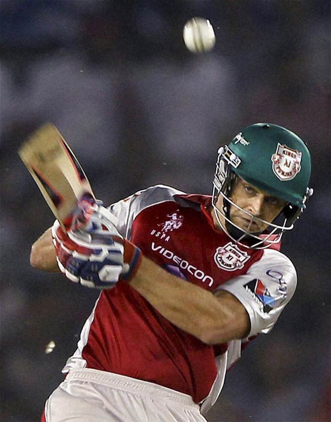 IPL-5: पंजाब के खिलाफ कोलकाता बना किंग