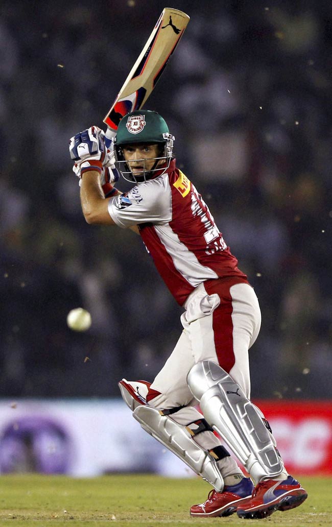 IPL-5: पंजाब के खिलाफ कोलकाता बना किंग