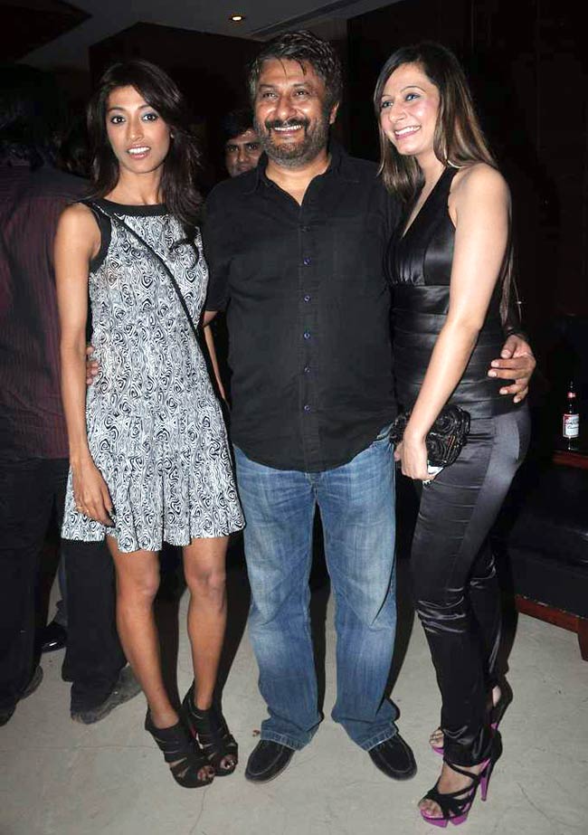 'हेट स्टोरी' की 'सक्सेस पार्टी' में सितारे | हॉट पाउली दाम