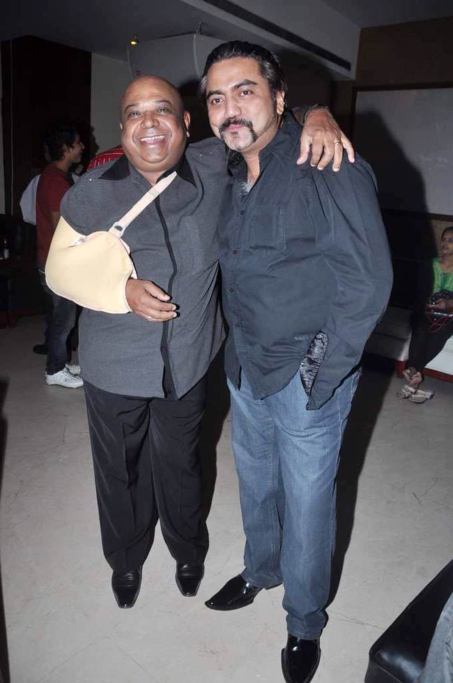 'हेट स्टोरी' की 'सक्सेस पार्टी' में सितारे | हॉट पाउली दाम