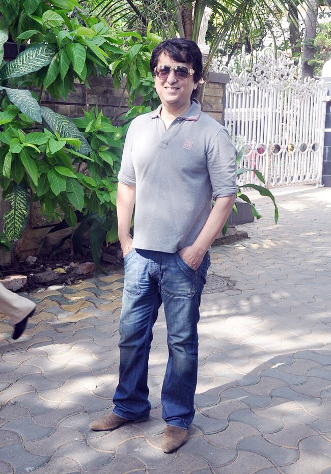 अक्षय कुमार के घर हाउसफुल-2 के सितारे  | हाउसफुल-2