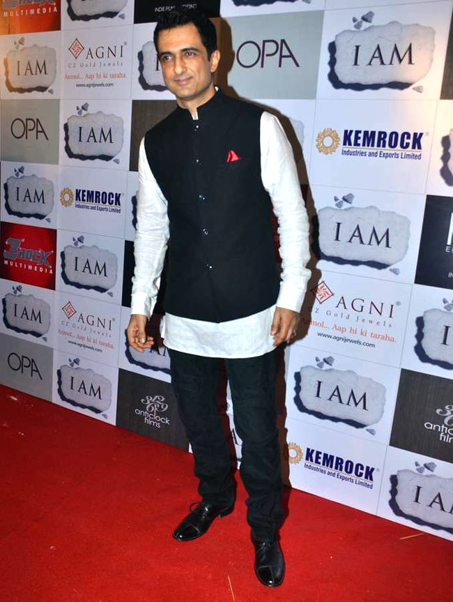 'आई एम शी' की सक्सेस पार्टी | हॉट पाउली दाम