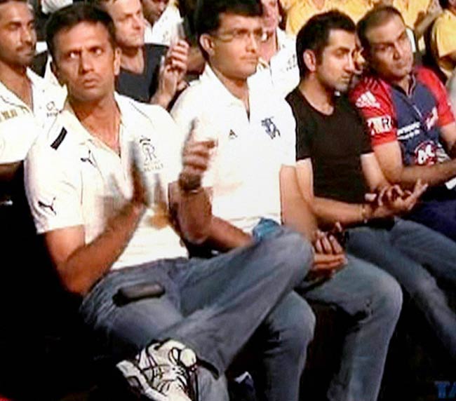 IPL उद्घाटन समारोह में सितारों का जलवा | बनाए मदहोश...