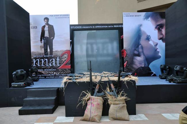 'जन्‍नत-2' के जबरदस्‍त प्रमोशन में जुटे सितारे | बॉलीवुड परियां