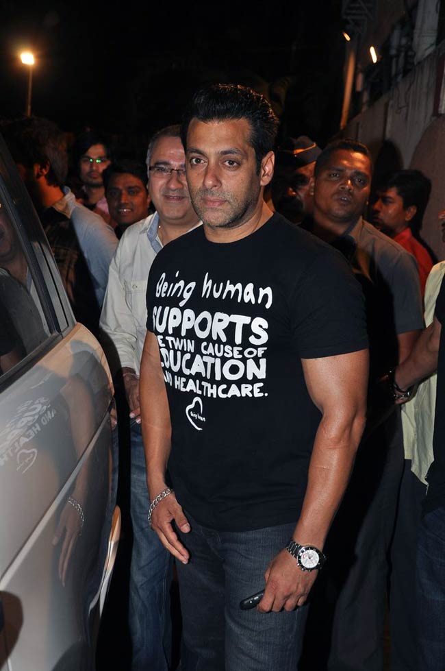 कलिस्ता स्पा के लॉन्‍च पर सितारे...  | सोनाक्षी के जलवे