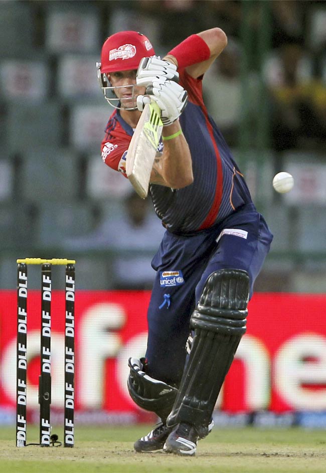 पीटरसन का शतक, दिल्‍ली डेयरडेविल्स जीता