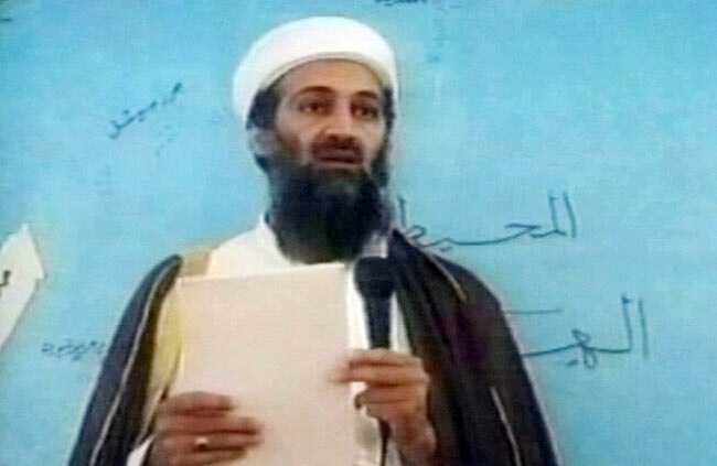 02 अप्रैल 2012: तस्वीरों में देखें दिनभर की बड़ी खबरें | पढ़ें