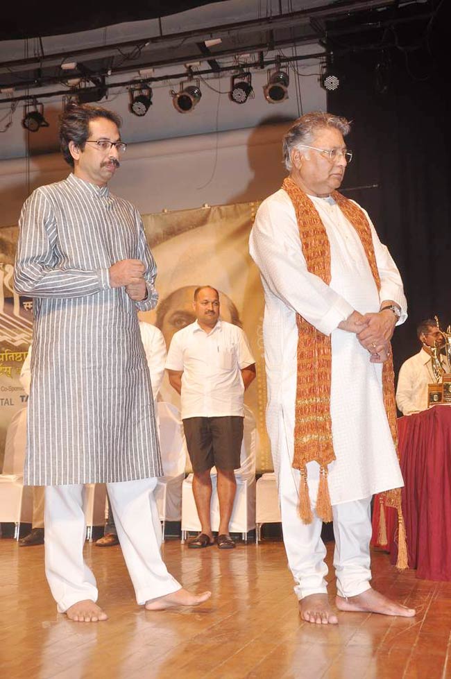 सम्मानित हुईं माधुरी दीक्षित | धक-धक गर्ल का माधुर्य