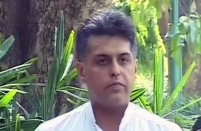 27 अप्रैल 2012: तस्‍वीरों में देखें दिनभर की बड़ी खबरें | पढ़ें