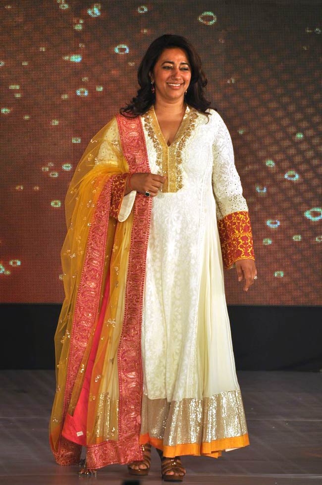 मनीष के शो में खूबसूरती का मेला | स्टाइलिश हसीनाएं