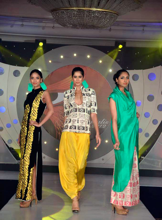 फैशन शो में मसाबा के परिधानों की धूम | बॉलीवुड परियां