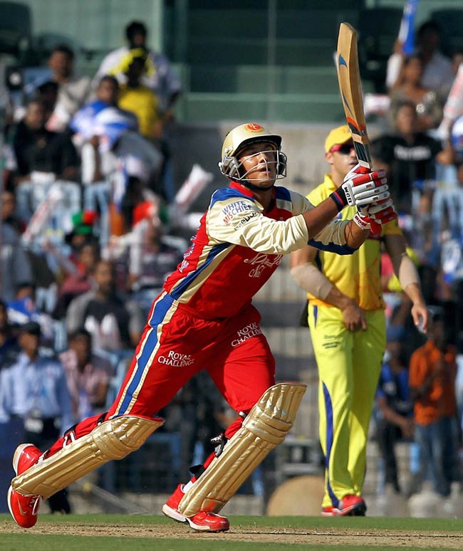 IPL 5: चेन्नई ने किया बैंगलोर को 'चारों खाने चित'