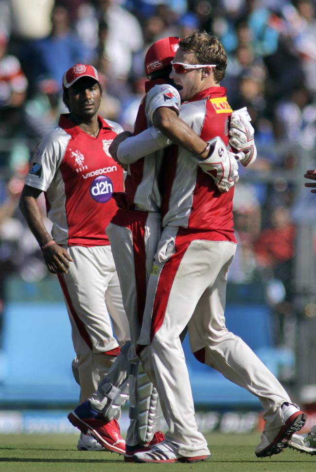 IPL-5: पंजाब को मुंबई ने 4 विकेट से धोया