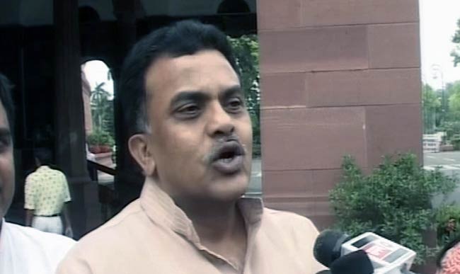 26 अप्रैल 2012: तस्‍वीरों में देखें दिनभर की बड़ी खबरें | पढ़ें