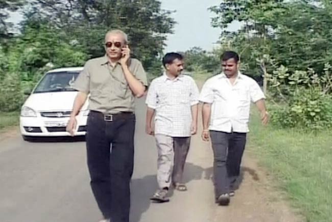 5 अप्रैल 2012: तस्‍वीरों में देखें दिनभर की बड़ी खबरें | पढ़ें