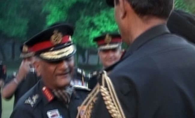 9 अप्रैल 2012: तस्‍वीरों में देखें दिनभर की बड़ी खबरें | पढ़ें