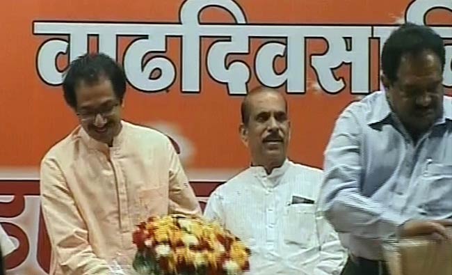 12 अप्रैल 2012: तस्‍वीरों में देखें दिनभर की बड़ी खबरें | पढ़ें