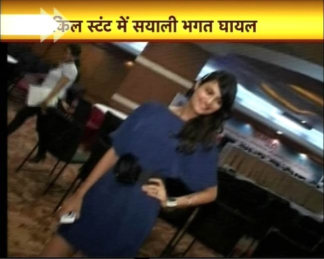 7 अप्रैल 2012: तस्‍वीरों में देखें दिनभर की बड़ी खबरें | पढ़ें