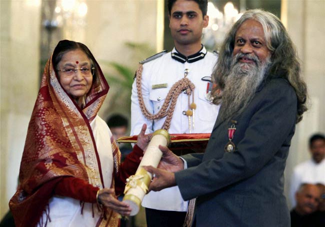 तस्वीरों में देखें पद्म अवार्ड समारोह 2012 | अनदेखी तस्‍वीरें