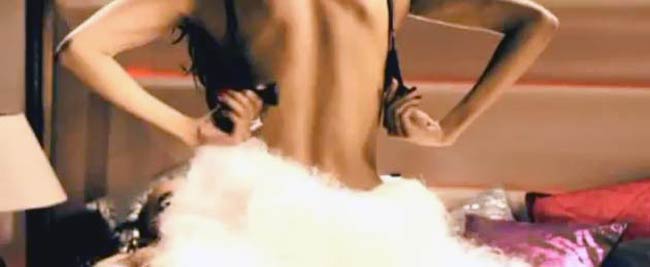 'हेट स्‍टोरी' में पाउली दाम के हॉट सीन | हॉट 'आइटम गर्ल'