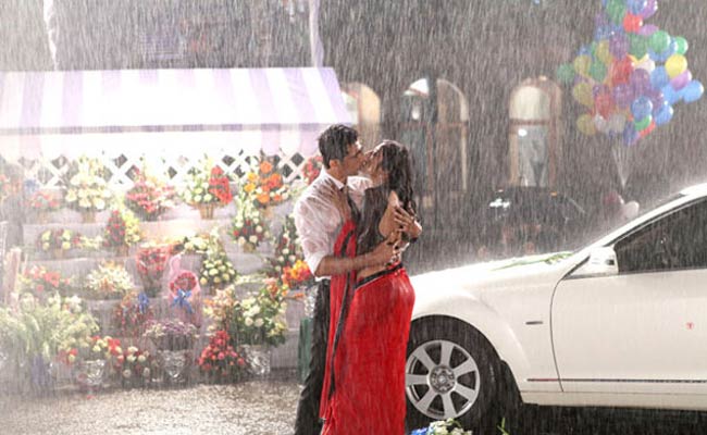 'हेट स्‍टोरी' में पाउली दाम के हॉट सीन | हॉट 'आइटम गर्ल'