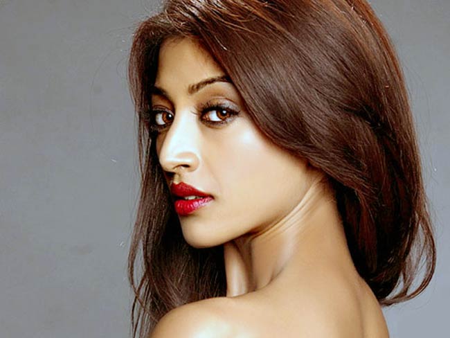 'हेट स्‍टोरी' में पाउली दाम के हॉट सीन | हॉट 'आइटम गर्ल'