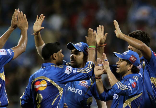 मुंबई ने हैदराबाद को 5 विकेट से हराया