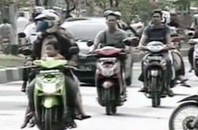 इं‍डोनेशिया-भारत में भूकंप से दशहत | सुनामी से तबाही