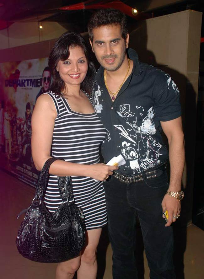 फिल्म 'तेज' की स्‍पेशल स्‍क्रीनिंग पर पहुंचे सितारे