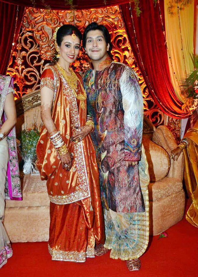 लाहिरी को सितारों ने दी शादी की बधाई | रितेश की शादी