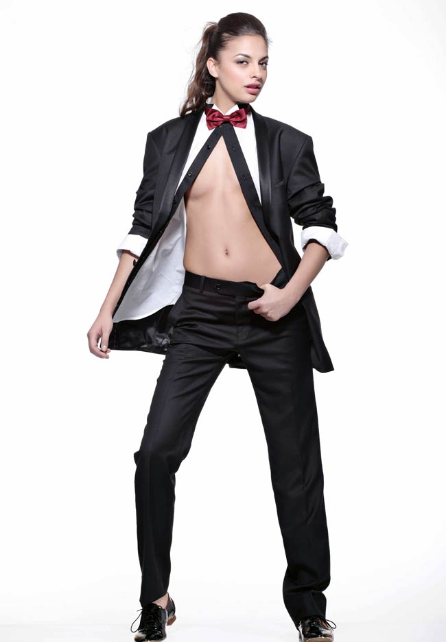 प्‍यार चाहिए, तो ड्रेस भी हो खास | न्यूड पूनम पांडे