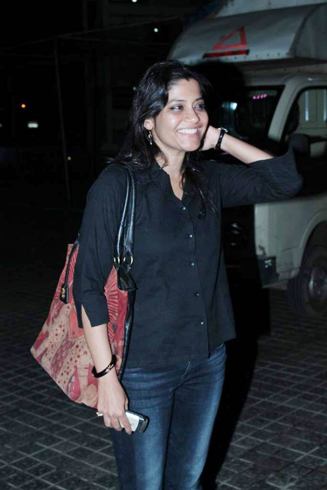 'विकी डोनर' की स्पेशल स्क्रीनिंग पर सितारे | रैंप पर सितारे