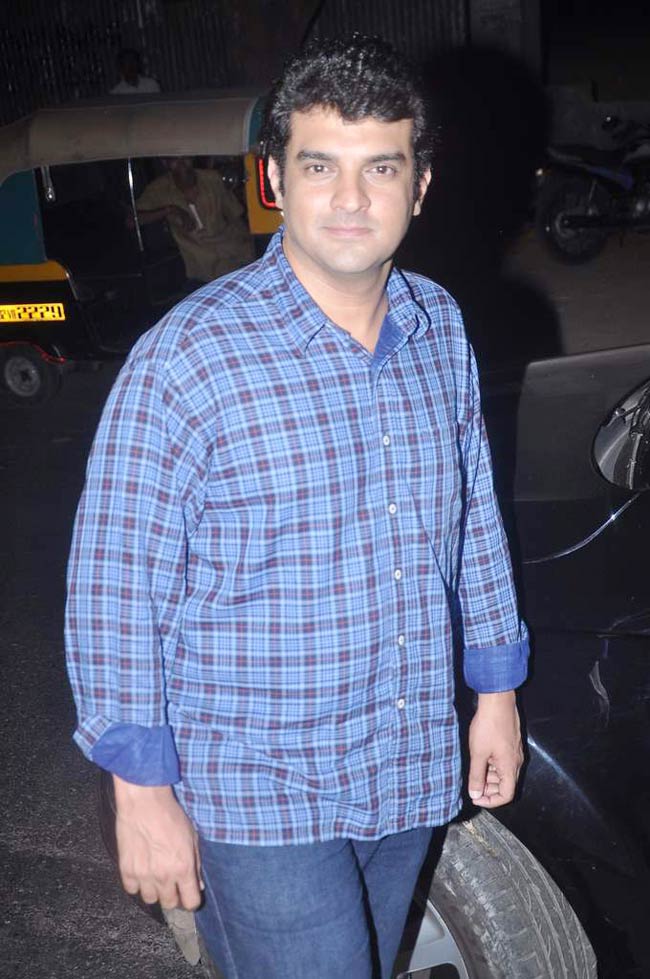 'विकी डोनर' की स्पेशल स्क्रीनिंग पर सितारे | रैंप पर सितारे