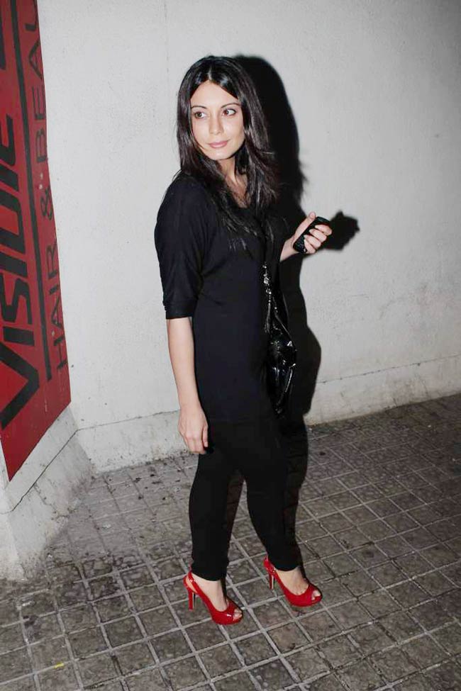 'विकी डोनर' की स्पेशल स्क्रीनिंग पर सितारे | रैंप पर सितारे