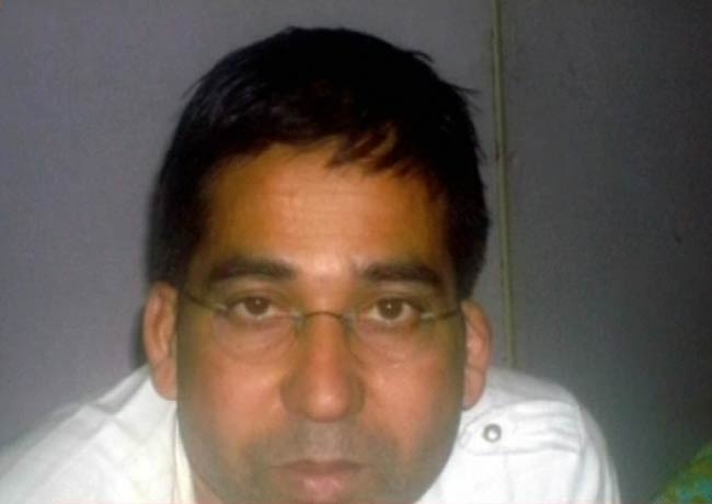 01 अप्रैल 2012: तस्वीरों में देखें दिनभर की बड़ी खबरें | पढ़ें