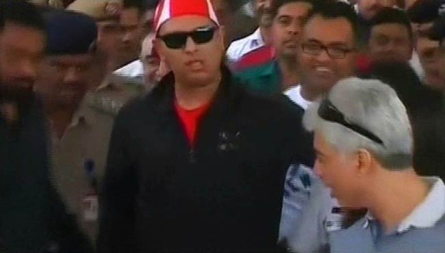 9 अप्रैल 2012: तस्‍वीरों में देखें दिनभर की बड़ी खबरें | पढ़ें