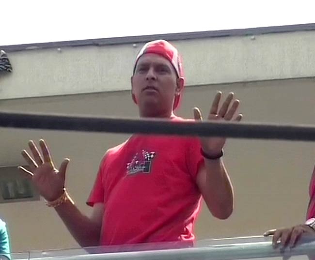 युवराज सिंह की हुई टीम में वापसी | युवी को कैंसर