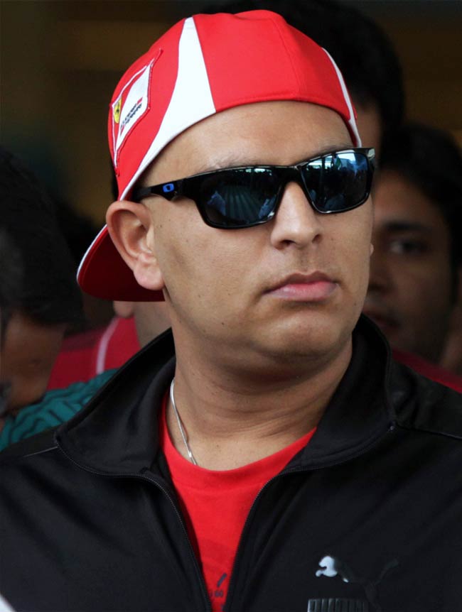 युवराज सिंह की हुई टीम में वापसी | युवी को कैंसर