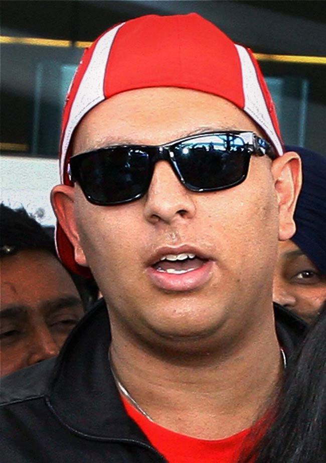 युवराज सिंह की हुई टीम में वापसी | युवी को कैंसर