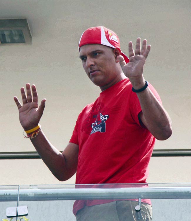 युवराज सिंह की हुई टीम में वापसी | युवी को कैंसर