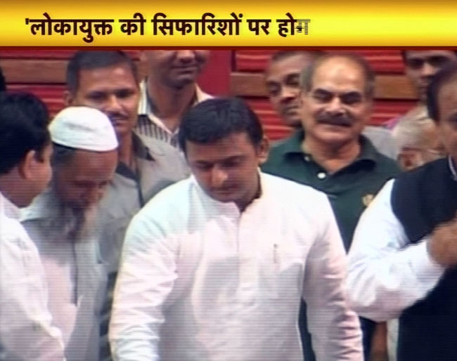 15 मई 2012: तस्‍वीरों में देखें दिनभर की अहम खबरें  | पढ़ें