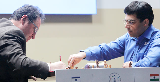 विश्वनाथन आनंद पांचवीं बार बने विश्‍व शतरंज चैम्पियन | पढ़ें