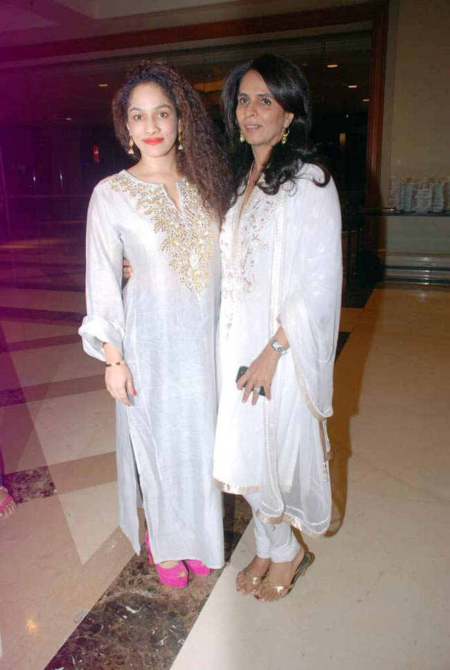 कॉटन काउंसिल फैशन शो के जलवे |   हॉट पाउली दाम