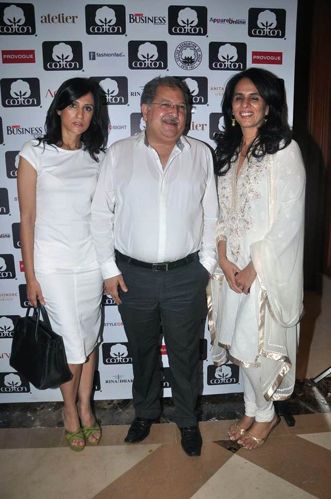 कॉटन काउंसिल फैशन शो के जलवे |   हॉट पाउली दाम