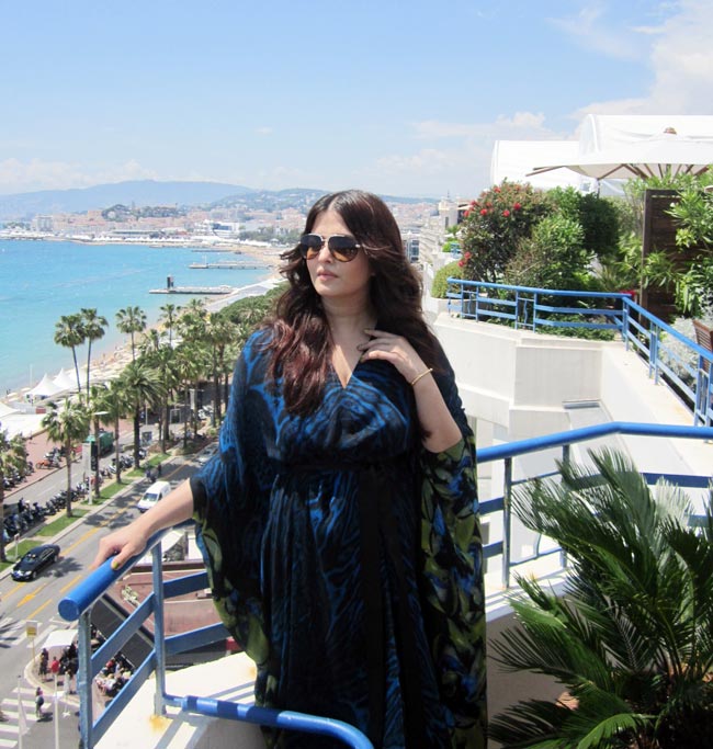 कान्‍स फिल्म फेस्टिवल में ऐश्‍वर्या |   ऐश की अनदेखी तस्‍वीरें